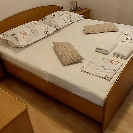 Apartmani Sonja Makarska Esterno foto
