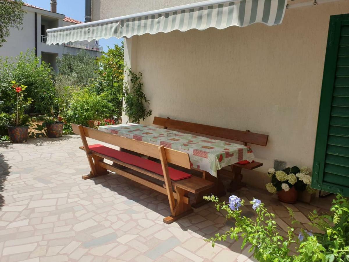 Apartmani Sonja Makarska Esterno foto